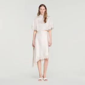 Asymmetrischer Satinrock mit Spitze