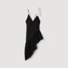 Asymmetrisches Rüschenkleid mit Blumenverzierung