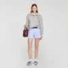 besticktes Sweatshirt mit geschlitztem Ausschnitt