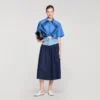 Besticktes und mit Perlen verziertes Hemd