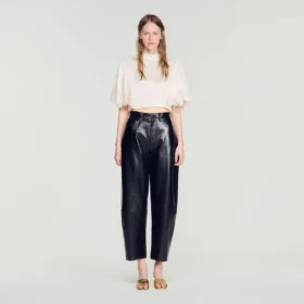 Crop-Top aus Satin im Cape-Look
