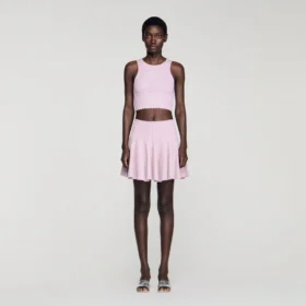 Crop-Top aus Strick mit Strasssteinen
