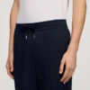 Elastische Hose mit geradem Bein