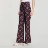 Fliessende Hose mit Blumenmuster