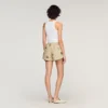 Gestreifte Shorts mit Blumenstickerei