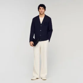 Häkelcardigan mit Blumenmotiv