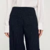 Hose mit Kreidestreifen