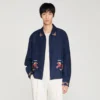Jacke mit besticktem Flügelkragen