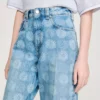 Jeans mit weitem Bein und Blumenprint