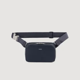 Kleine Tasche aus genarbtem Leder