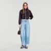Kurze, bestickte Satinjacke