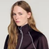 Kurze, bestickte Satinjacke