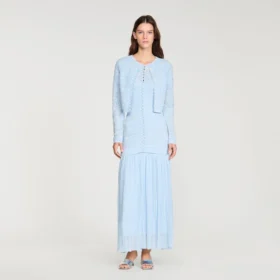 Kurzer, mit Perlen bestickter Cardigan