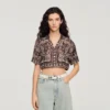 Kurzes Hemd mit Bandana-Print