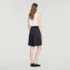 Lange, hoch taillierte Plissee-Shorts