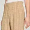 Link zu luftigen Shorts mit Print