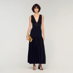 Maxikleid aus Strick mit Rüschen