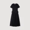 Maxikleid aus Strick mit Schößchen