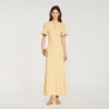 Maxikleid aus Strick mit Strasssteinen