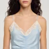 Maxikleid mit Trägern in Satin-Optik