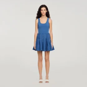 Mini-Strickkleid mit Perlenverzierung