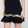 Minikleid aus Strick mit Metallkette