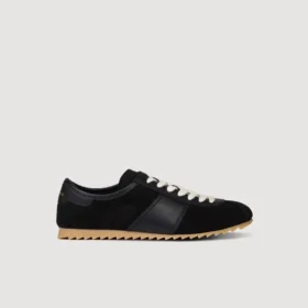 Niedrige Sneaker aus Leder und Wildleder