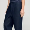 Raw-Denim-Jeans in Barrel-Fit