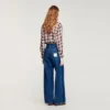 Raw-Jeans mit geradem Schnitt und aufgesetzten Taschen