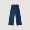 Raw-Jeans mit geradem Schnitt und aufgesetzten Taschen