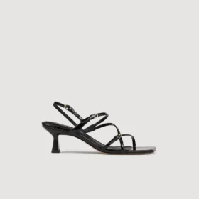 Sandalen mit Riemen