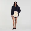 Shorts mit Blumenstickerei