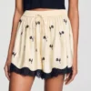 Shorts mit Blumenstickerei