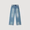 Straight-Leg-Jeans mit Strassverzierung