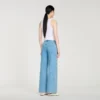 Verwaschene Jeans mit geradem Bein und Strasssteinen