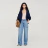Verwaschene, weite Jeans mit geradem Bein