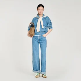Verwaschene, weite Jeans mit geradem Bein