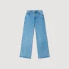 Verwaschene, weite Jeans mit geradem Bein