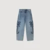 Weite Barrel-Jeans mit Palmenstickerei