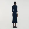 Zweifarbiges Midi-Strickkleid